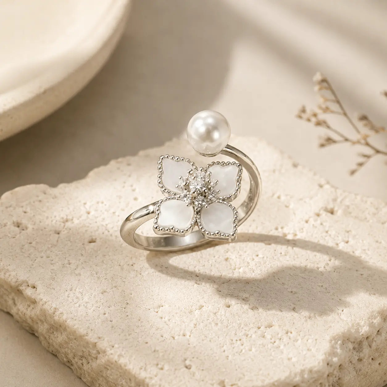 Lucky Four-Leaf Clover Pearl Ring