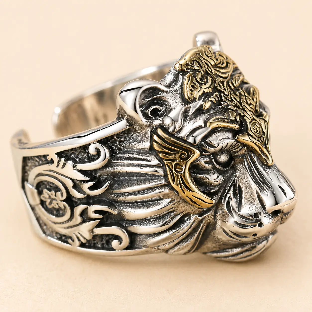 925 Silver Tiger Ring shown from another angle