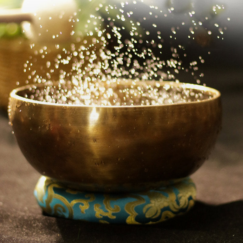 Golden Echoes from the Snow-Capped Highlands Sound Bowl Set