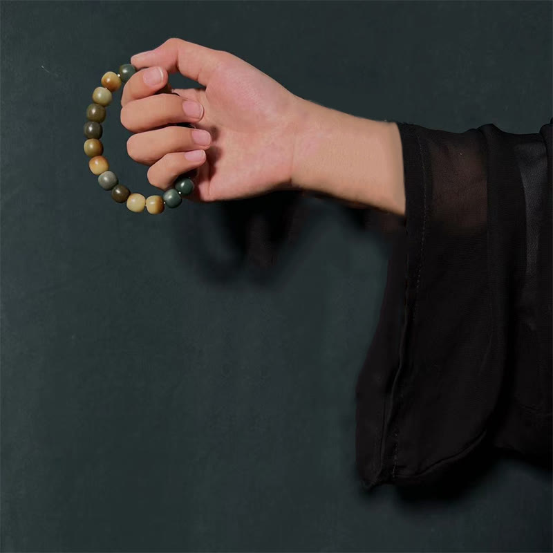 Hand Display of Bodhi Seed Meditation Bracelet – TheFuMaster