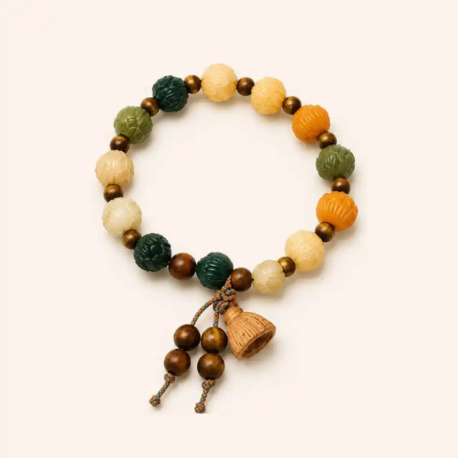 Lotus Bodhi Bracelet with bodhi and sandalwood