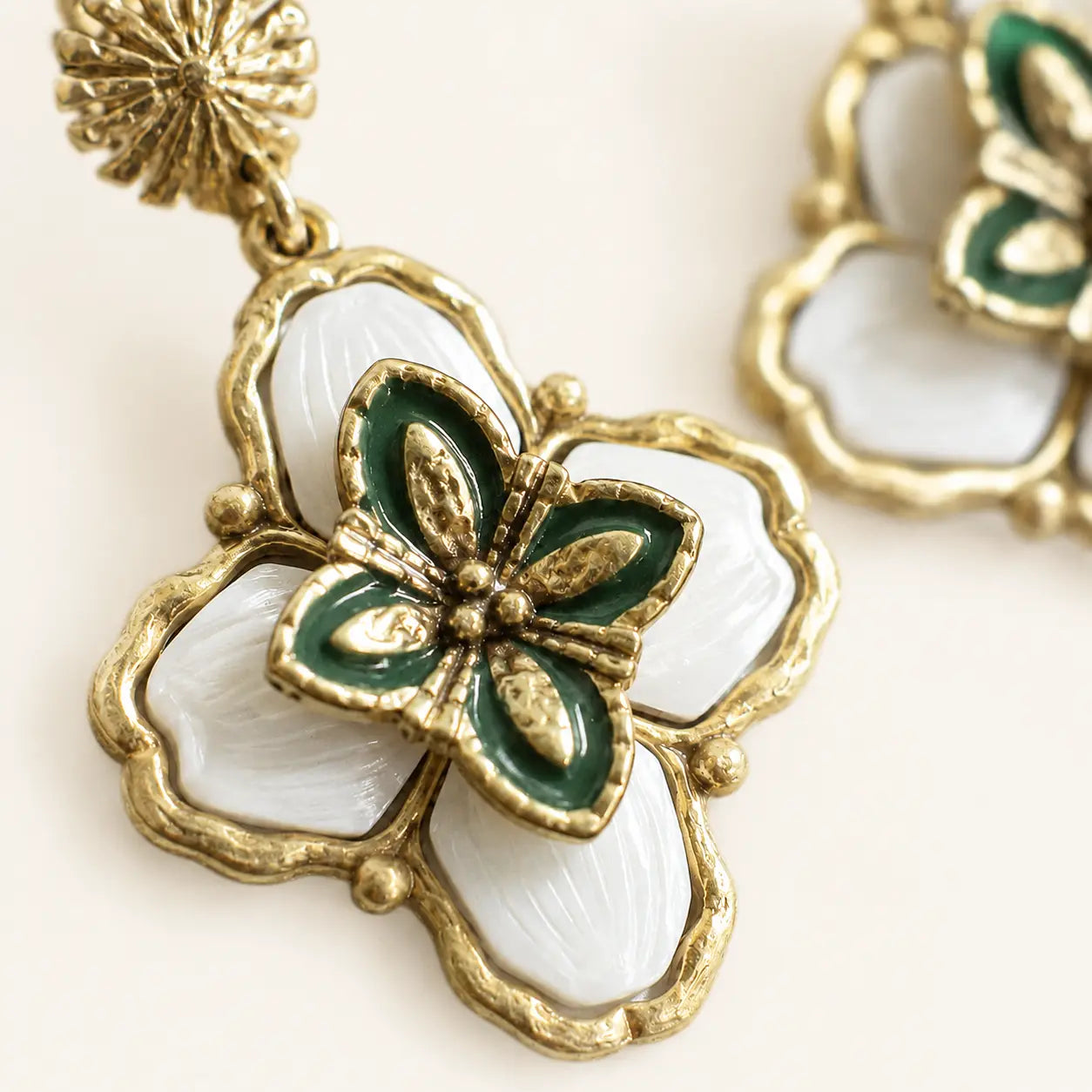 Green Clover Vintage Earrings