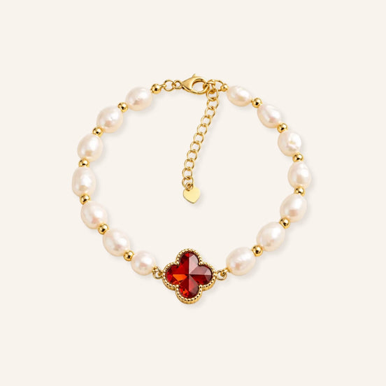 Pearl clover bracelet by TheFuMaster