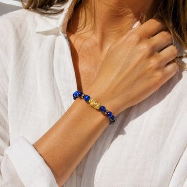 Blue tiger eye pixiu bracelet worn on the wrist