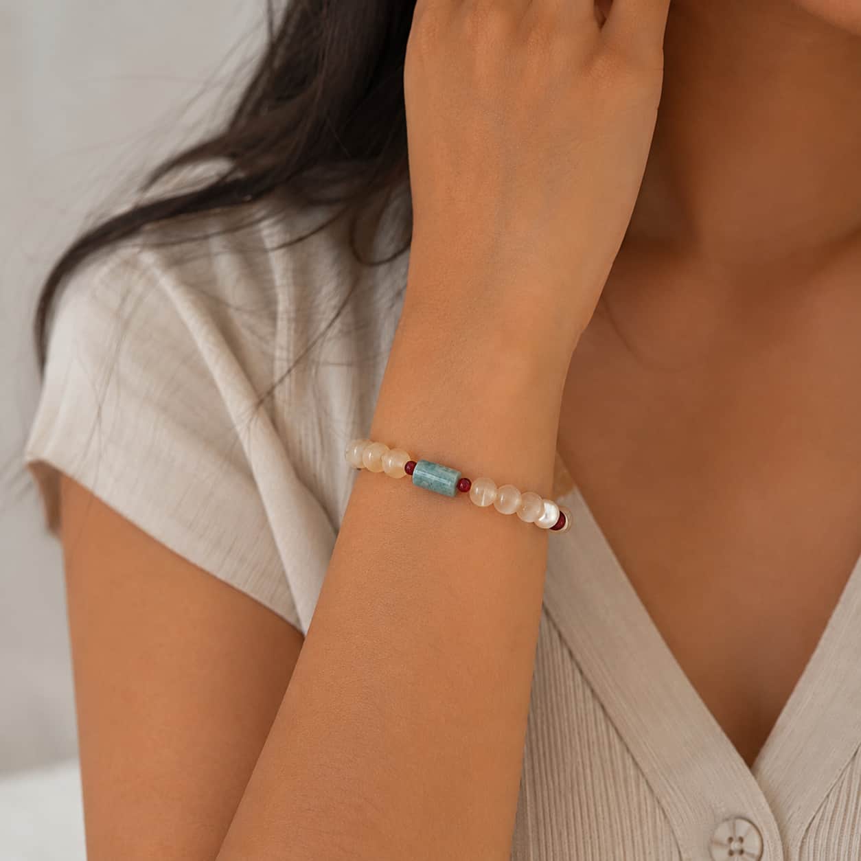 Close-up of Champagne Cat’s Eye Bracelet with agate