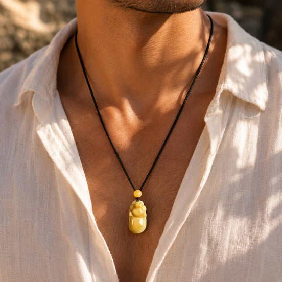 Honey jade pig pendant display