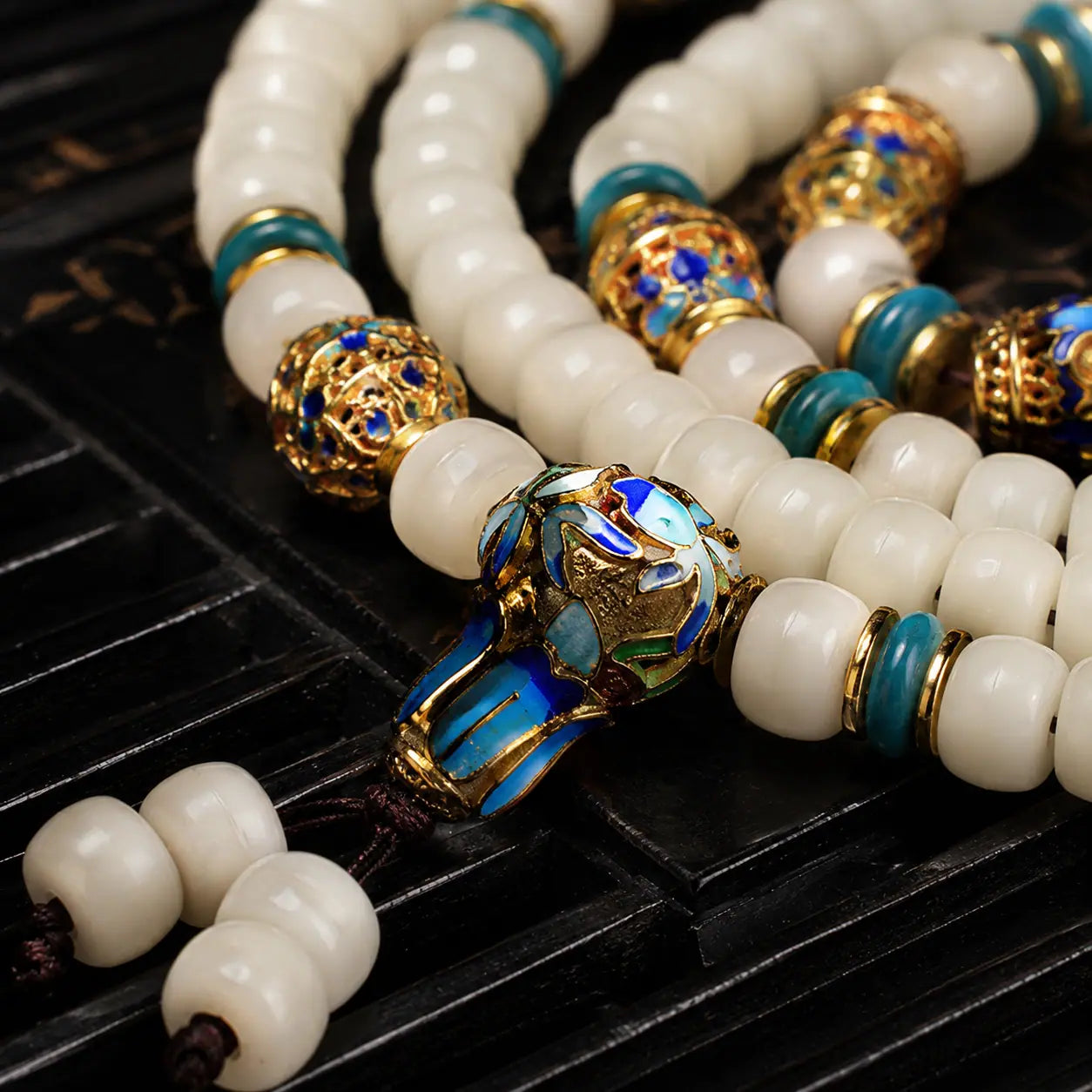 Clear Thought White Bodhi Root Cloisonne Bead Bracelet