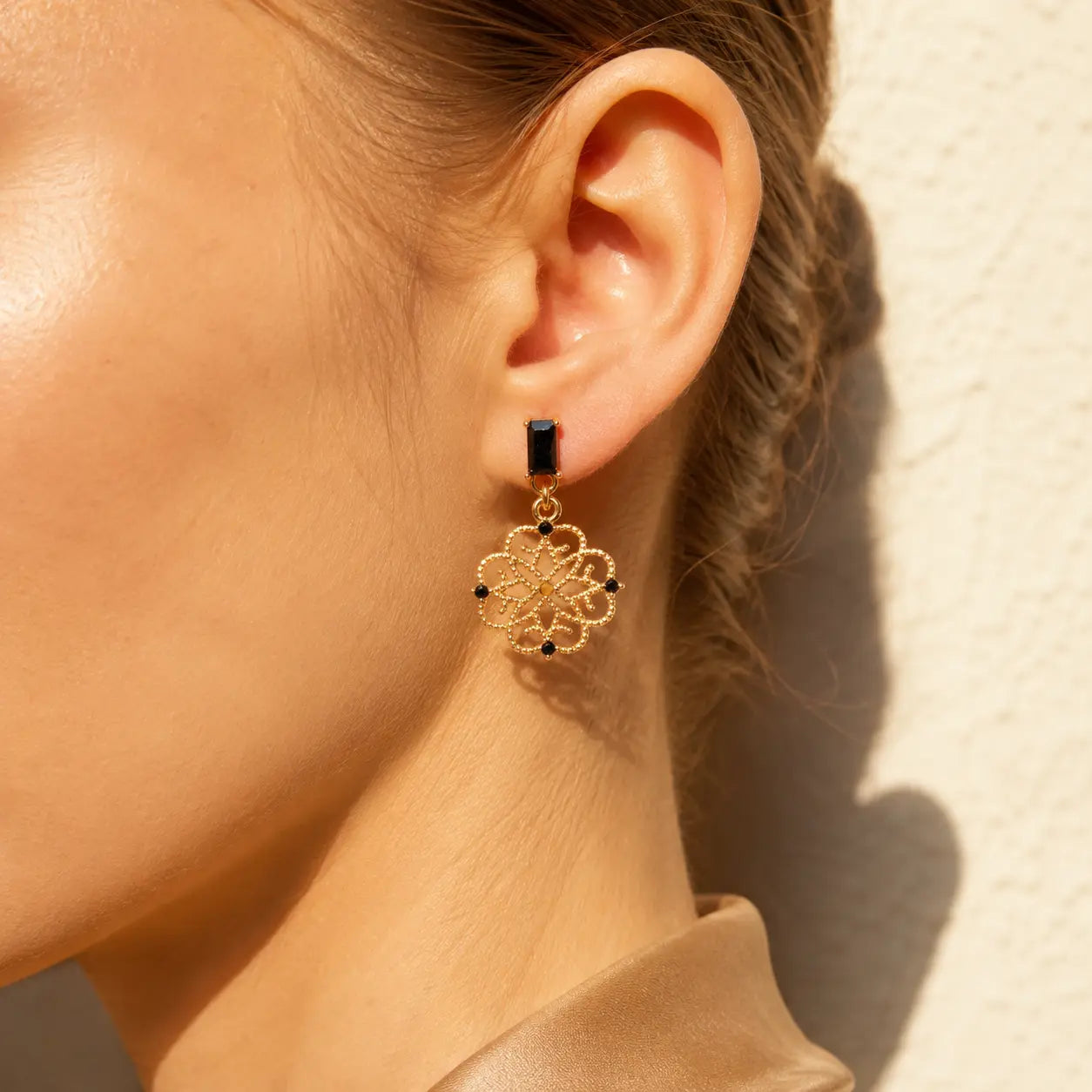 Flower Tiger Eye Focus Earrings
