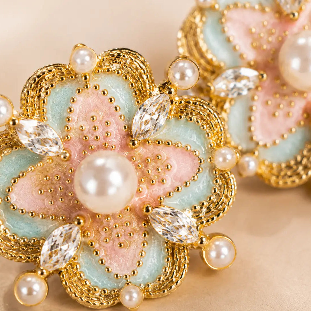 Pastel Flower Focus Earrings